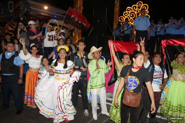 Presidente Daniel y Compañera Rosario en 37 Aniversario del Repliegue a Masaya