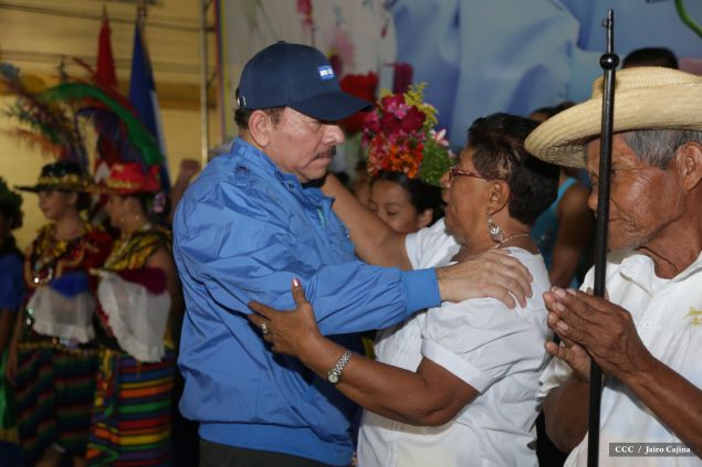 Presidente Daniel y Compañera Rosario en 37 Aniversario del Repliegue a Masaya