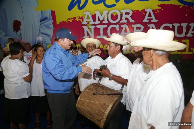 Presidente Daniel y Compañera Rosario en 37 Aniversario del Repliegue a Masaya