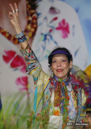 Presidente Daniel y Compañera Rosario en 37 Aniversario del Repliegue a Masaya