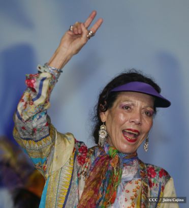 Presidente Daniel y Compañera Rosario en 37 Aniversario del Repliegue a Masaya