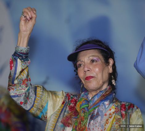 Presidente Daniel y Compañera Rosario en 37 Aniversario del Repliegue a Masaya