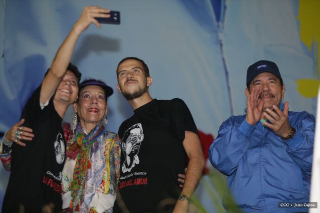 Presidente Daniel y Compañera Rosario en 37 Aniversario del Repliegue a Masaya