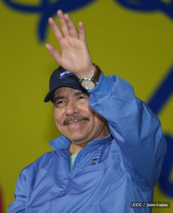 Presidente Daniel y Compañera Rosario en 37 Aniversario del Repliegue a Masaya