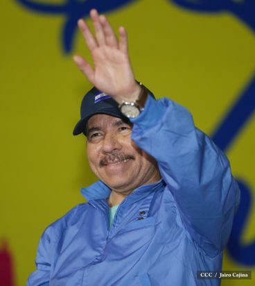 Presidente Daniel y Compañera Rosario en 37 Aniversario del Repliegue a Masaya