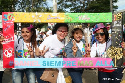 Juventud, Adelante con Daniel!