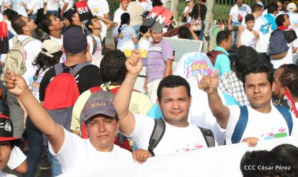 Juventud, Adelante con Daniel!