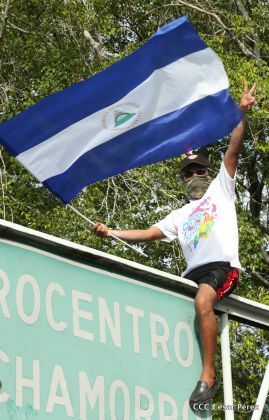 Juventud, Adelante con Daniel!