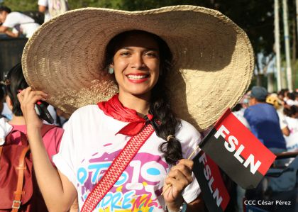 Juventud, Adelante con Daniel!