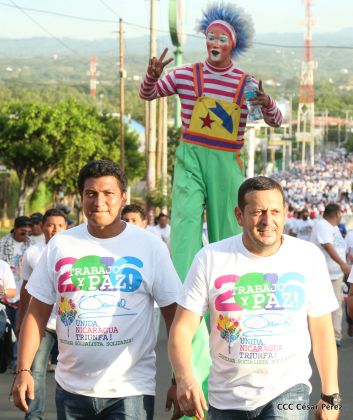 Juventud, Adelante con Daniel!