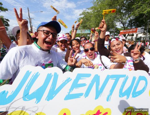 Juventud, Adelante con Daniel!
