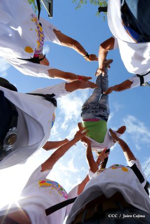 Juventud, Adelante con Daniel!