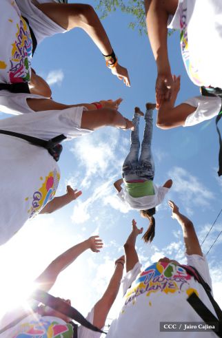 Juventud, Adelante con Daniel!