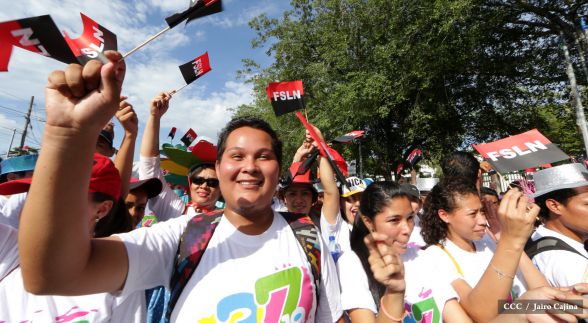 Juventud, Adelante con Daniel!