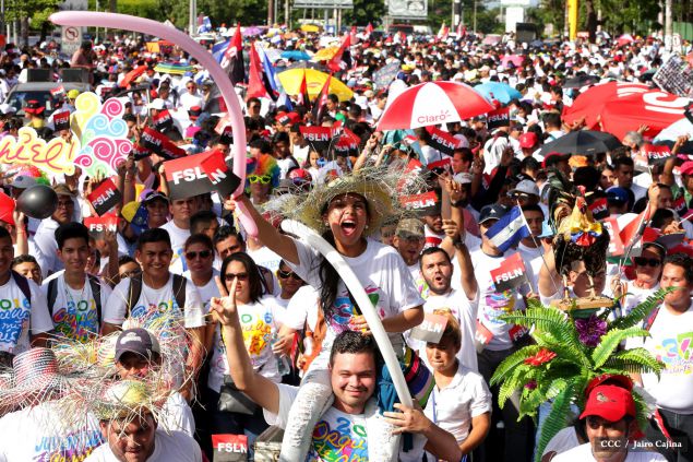 Juventud, Adelante con Daniel!