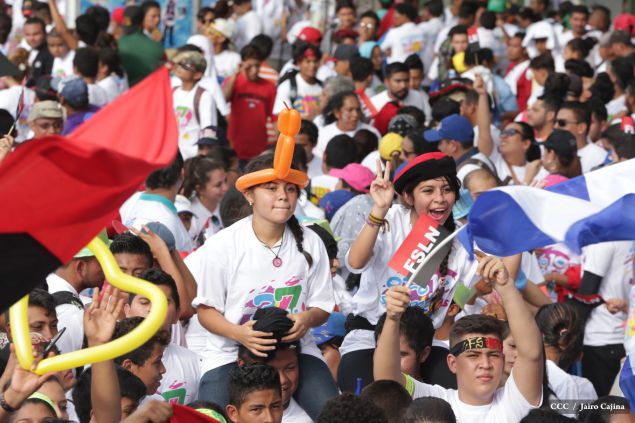 Juventud, Adelante con Daniel!