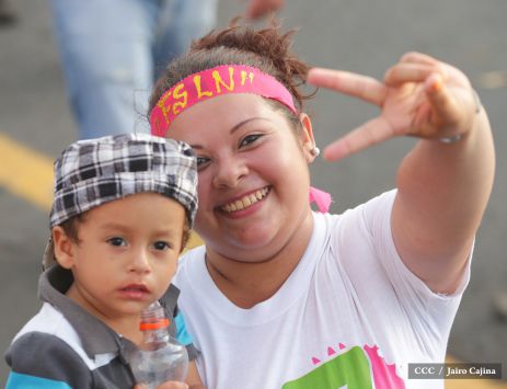 Juventud, Adelante con Daniel!
