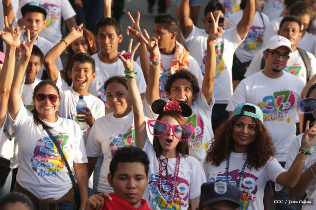 Juventud, Adelante con Daniel!