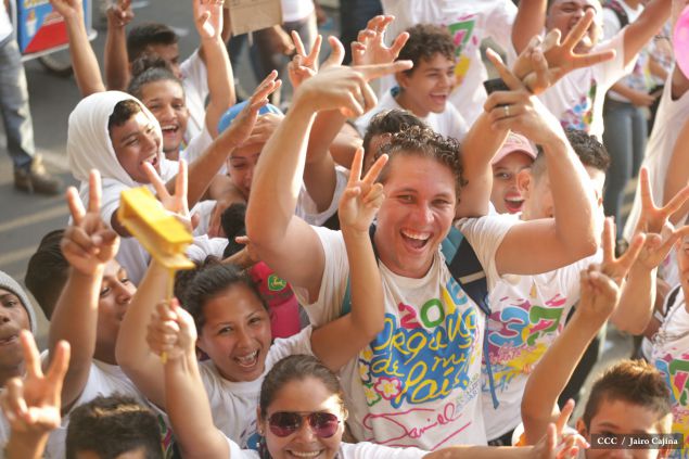 Juventud, Adelante con Daniel!