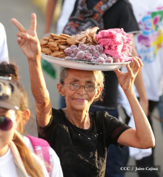Juventud, Adelante con Daniel!