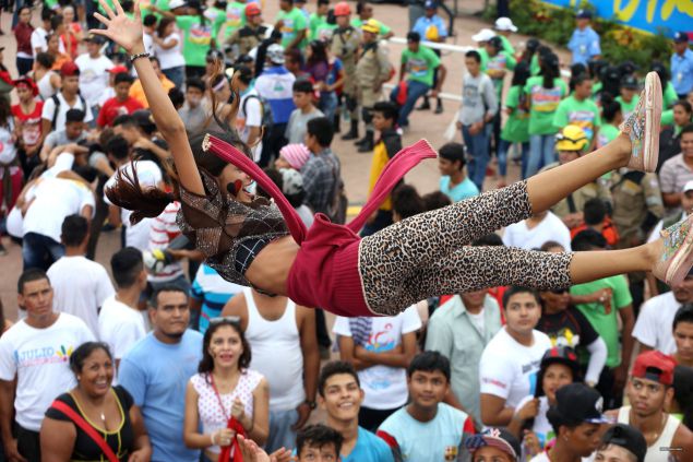 Daniel y Rosario celebran el 37 Aniversario de la Revolución Popular Sandinista