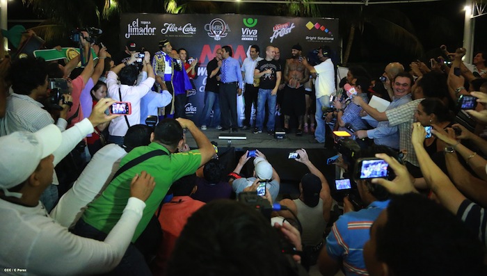 Mayorga y Level en el peso, y mañana habrá guerra en el Octágono