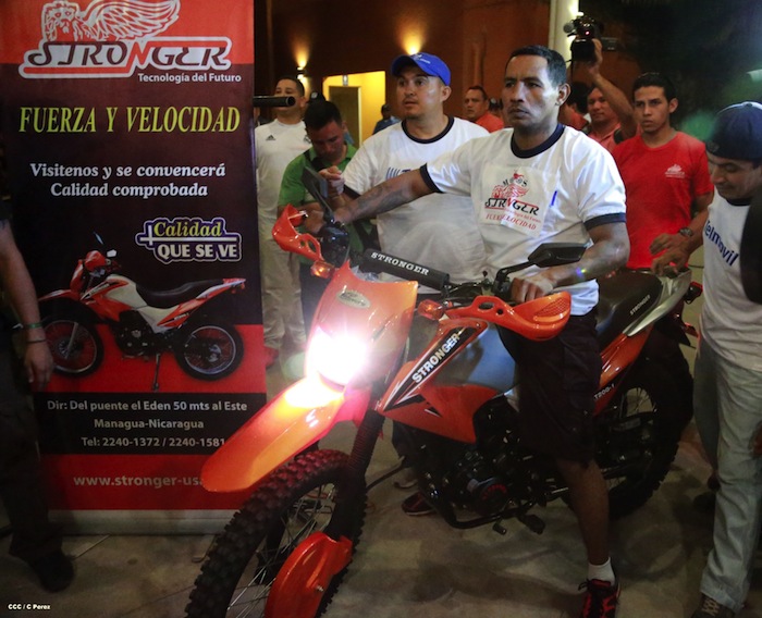 Mayorga y Level en el peso, y mañana habrá guerra en el Octágono