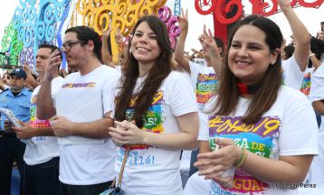 Daniel y Rosario celebran el 37 Aniversario de la Revolución Popular Sandinista