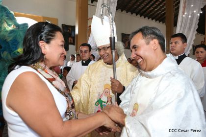 Cardenal Brenes oficia Misa en honor a Santa Ana