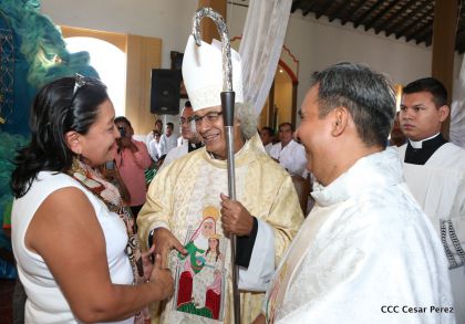 Cardenal Brenes oficia Misa en honor a Santa Ana