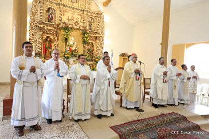 Cardenal Brenes oficia Misa en honor a Santa Ana