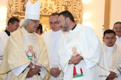Cardenal Brenes oficia Misa en honor a Santa Ana