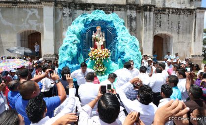 Cardenal Brenes oficia Misa en honor a Santa Ana