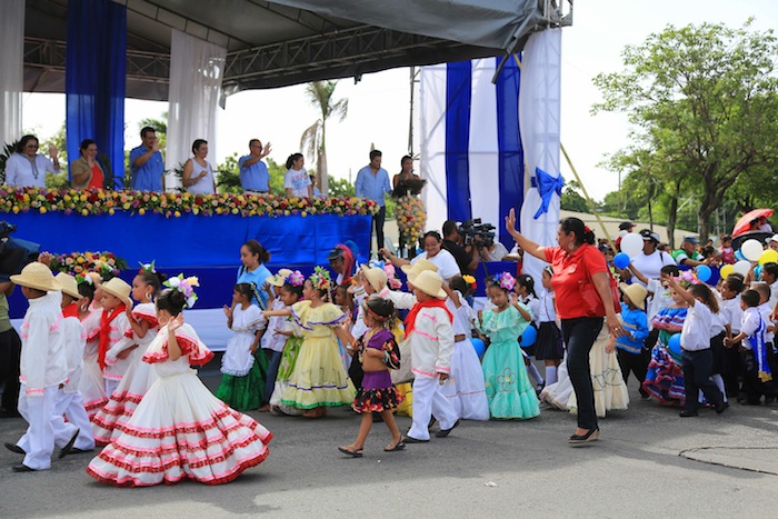 Inician Desfiles Patrios 2013