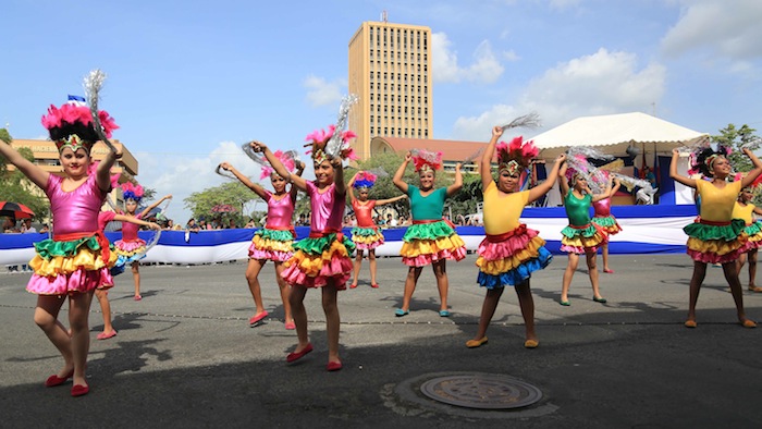 Inician Desfiles Patrios 2013