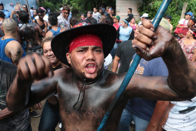 Bajada de Santo Domingo de Guzmán a Managua (1 de agosto 2016)