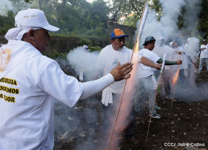 Bajada de Santo Domingo de Guzmán a Managua (1 de agosto 2016)