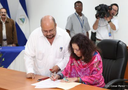 Daniel y Rosario, fórmula presidencial del Frente Sandinista y la Alianza Unida, Nicaragua Triunfa