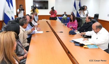 Daniel y Rosario, fórmula presidencial del Frente Sandinista y la Alianza Unida, Nicaragua Triunfa