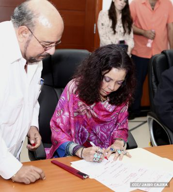 Daniel y Rosario, fórmula presidencial del Frente Sandinista y la Alianza Unida, Nicaragua Triunfa