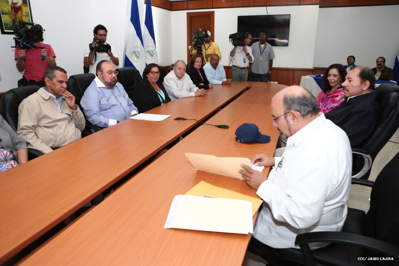 Daniel y Rosario, fórmula presidencial del Frente Sandinista y la Alianza Unida, Nicaragua Triunfa