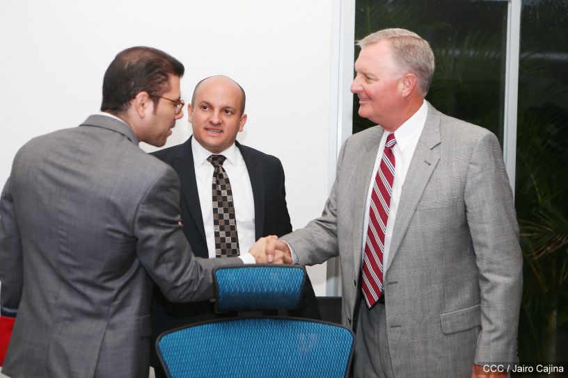 Presidente Daniel se reúne con miembros de Cargill y AMCHAM