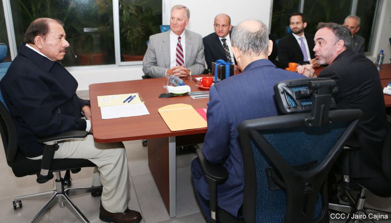 Presidente Daniel se reúne con miembros de Cargill y AMCHAM