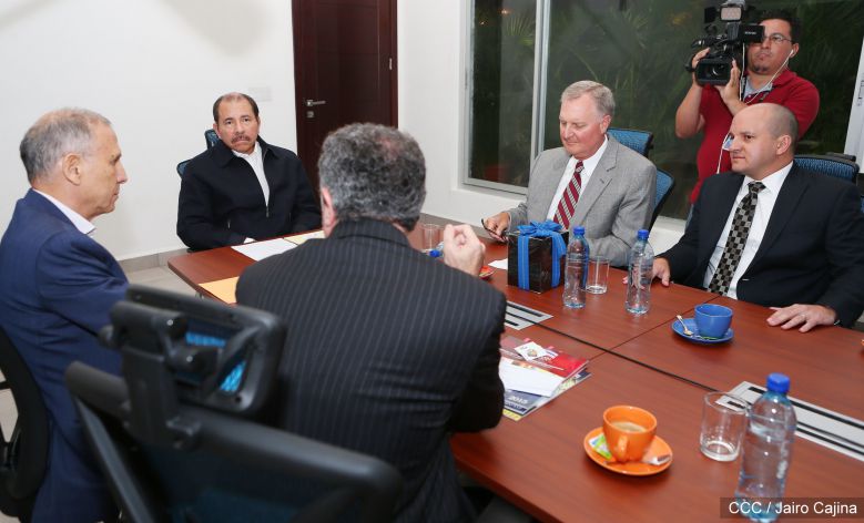 Presidente Daniel se reúne con miembros de Cargill y AMCHAM