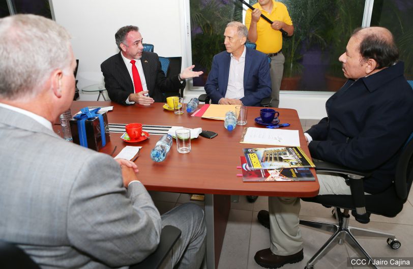 Presidente Daniel se reúne con miembros de Cargill y AMCHAM