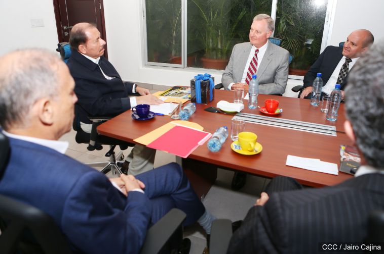 Presidente Daniel se reúne con miembros de Cargill y AMCHAM