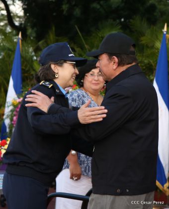 Daniel y Rosario participan del 36 Aniversario de la Fuerza Naval