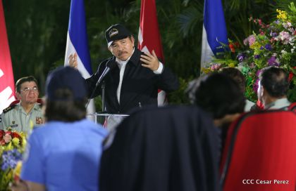 Daniel y Rosario participan del 36 Aniversario de la Fuerza Naval