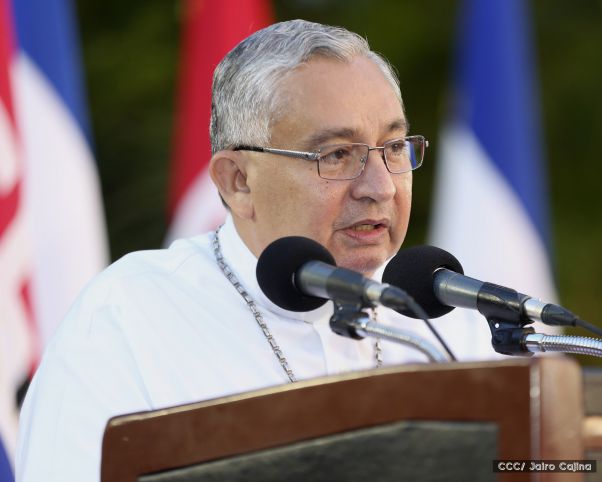 Daniel y Rosario participan del 36 Aniversario de la Fuerza Naval