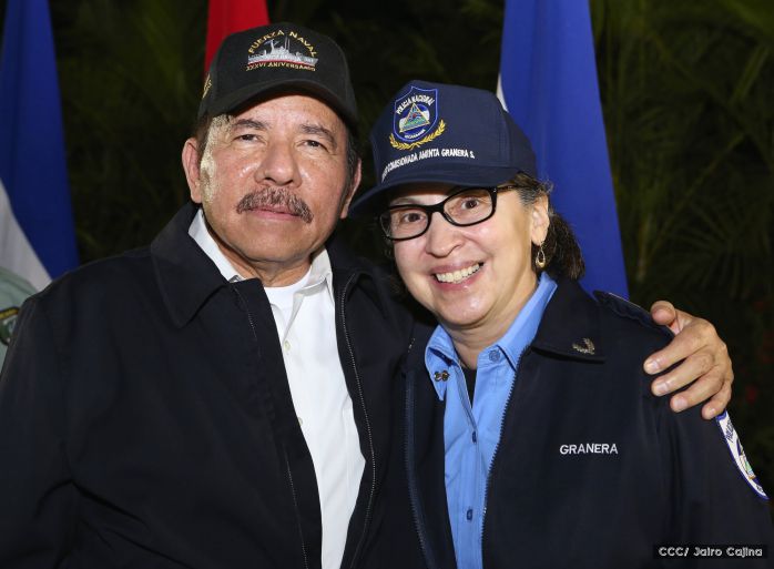 Daniel y Rosario participan del 36 Aniversario de la Fuerza Naval